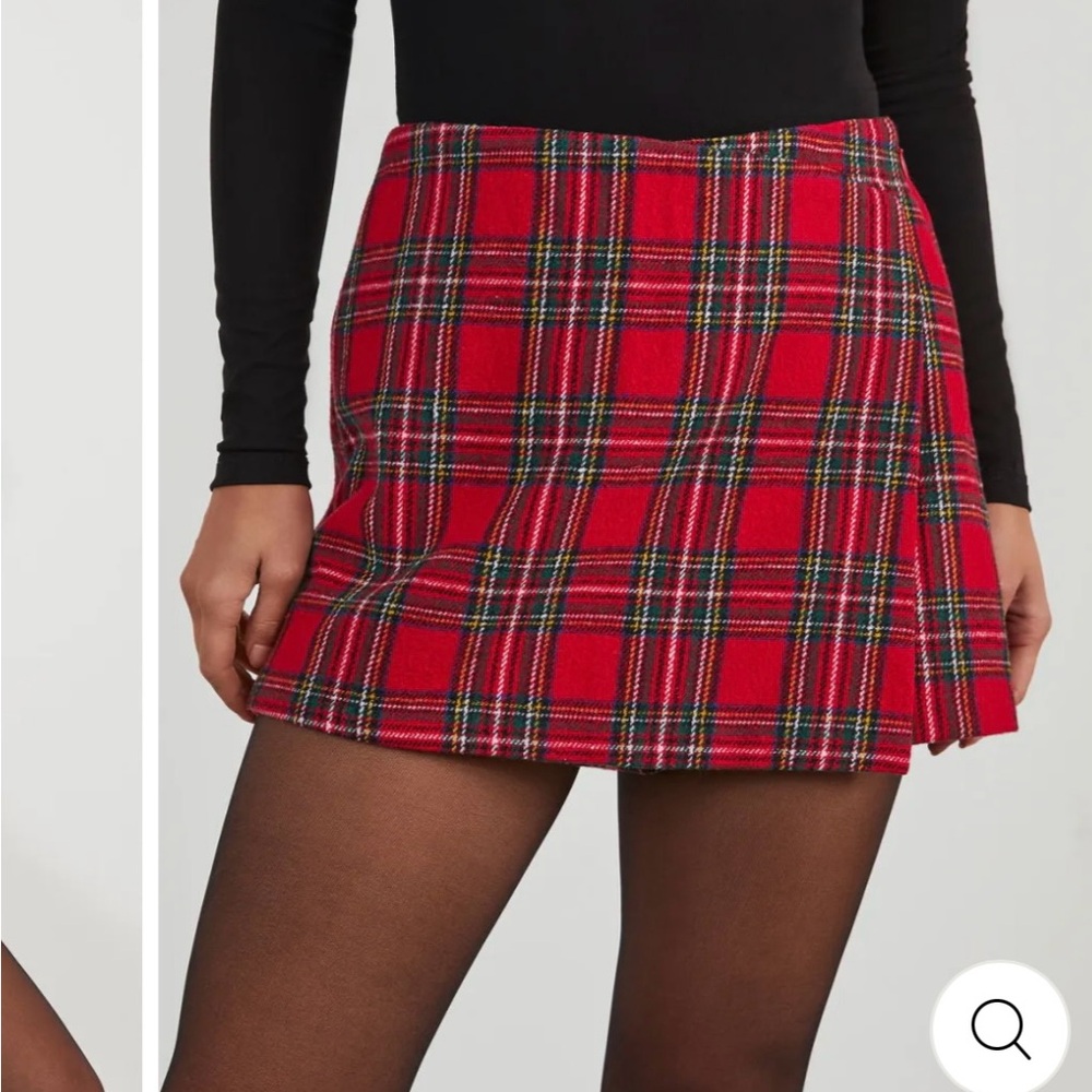 Full of Cheer Plaid Skort